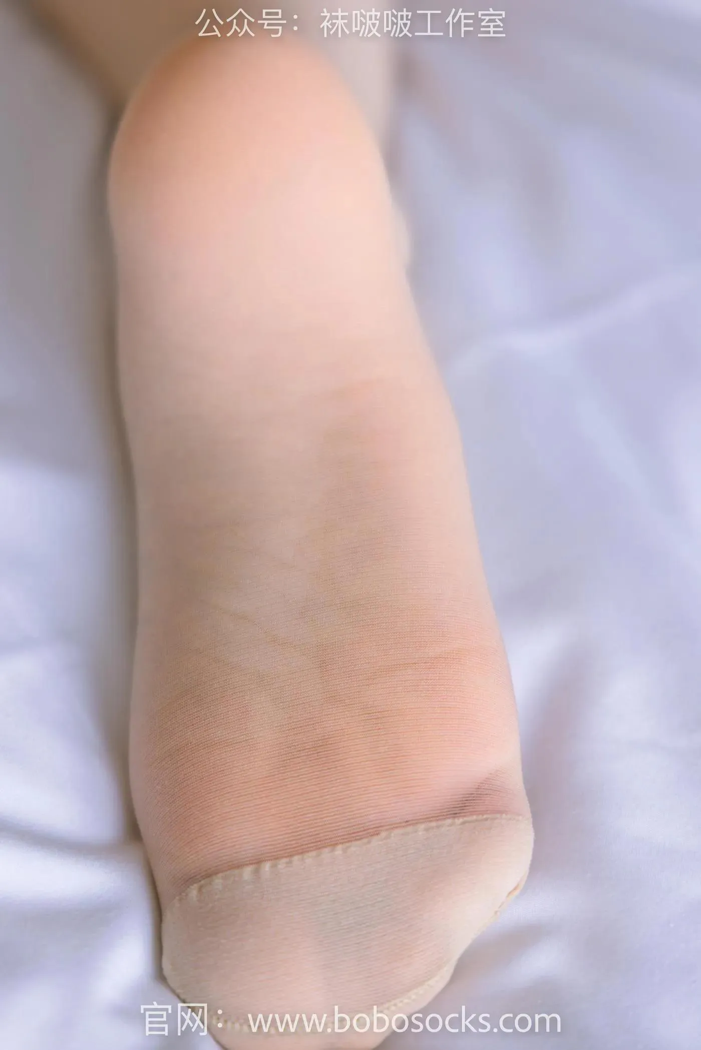 [BoBoSocks袜啵啵]NO.110 苏苏-高跟鞋、肉丝 [140P]插图2